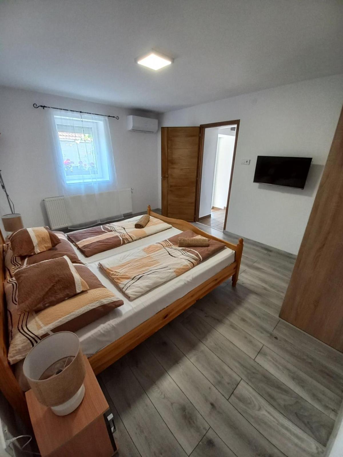 Oazis Apartman Sárospatak Dış mekan fotoğraf
